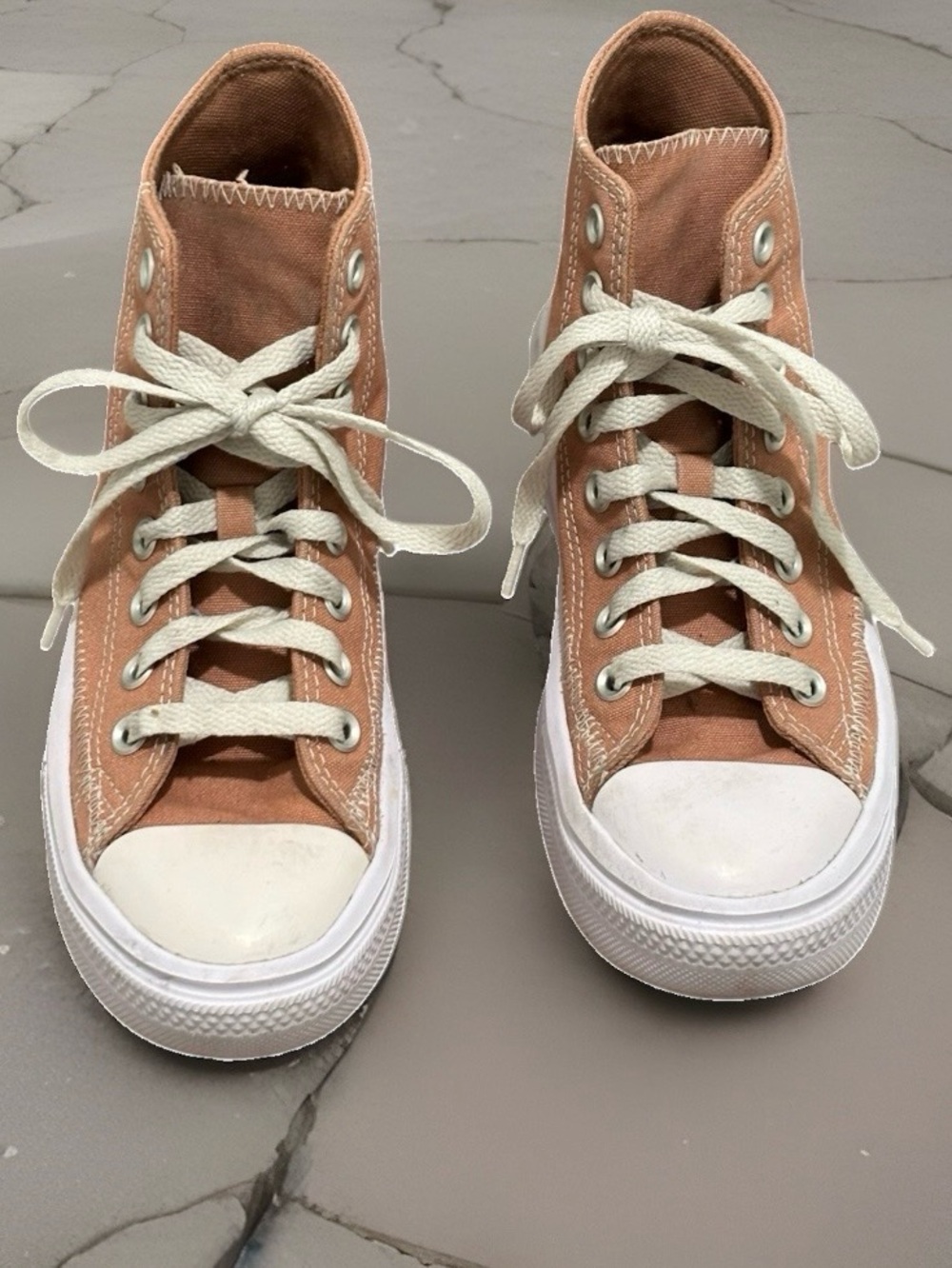 Unisex Converse Chuck Taylor All Star High Top Clay Color Men’s Size 4 Women’s 6